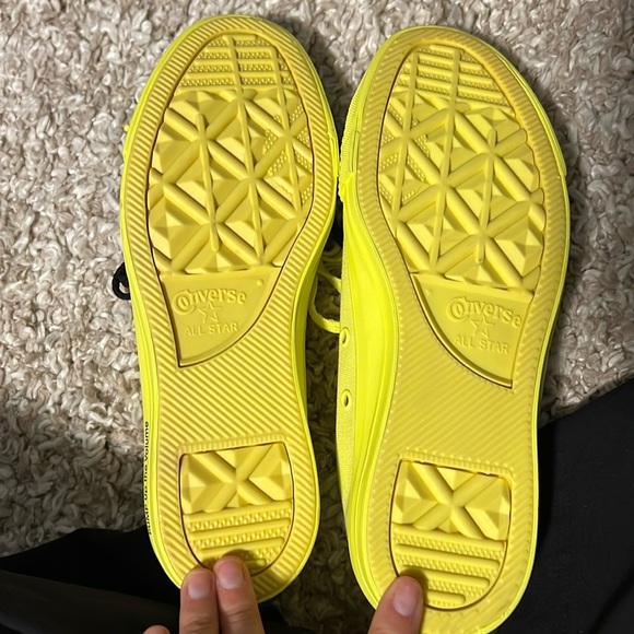 Converse OPI size 6.5 Yellow - Picture 7 of 7